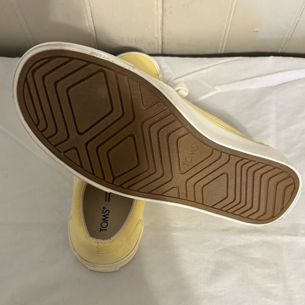 TOMS Alpargata Fenix Lace-Up Sneakers-Banana Yellow-NWOT Size 7.5 - Picture 5 of 5